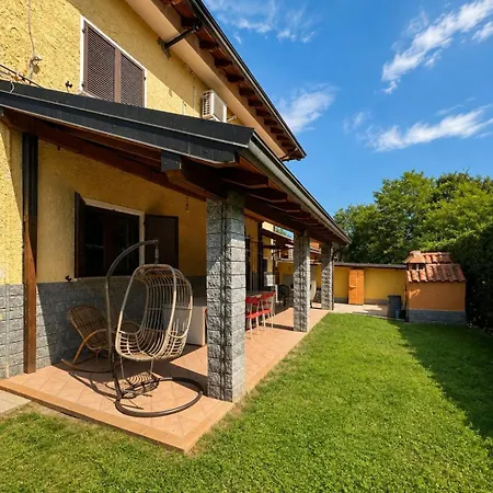 Διαμέρισμα Oasi Con Piscina Privata E Piccolo Parco Oleggio Castello